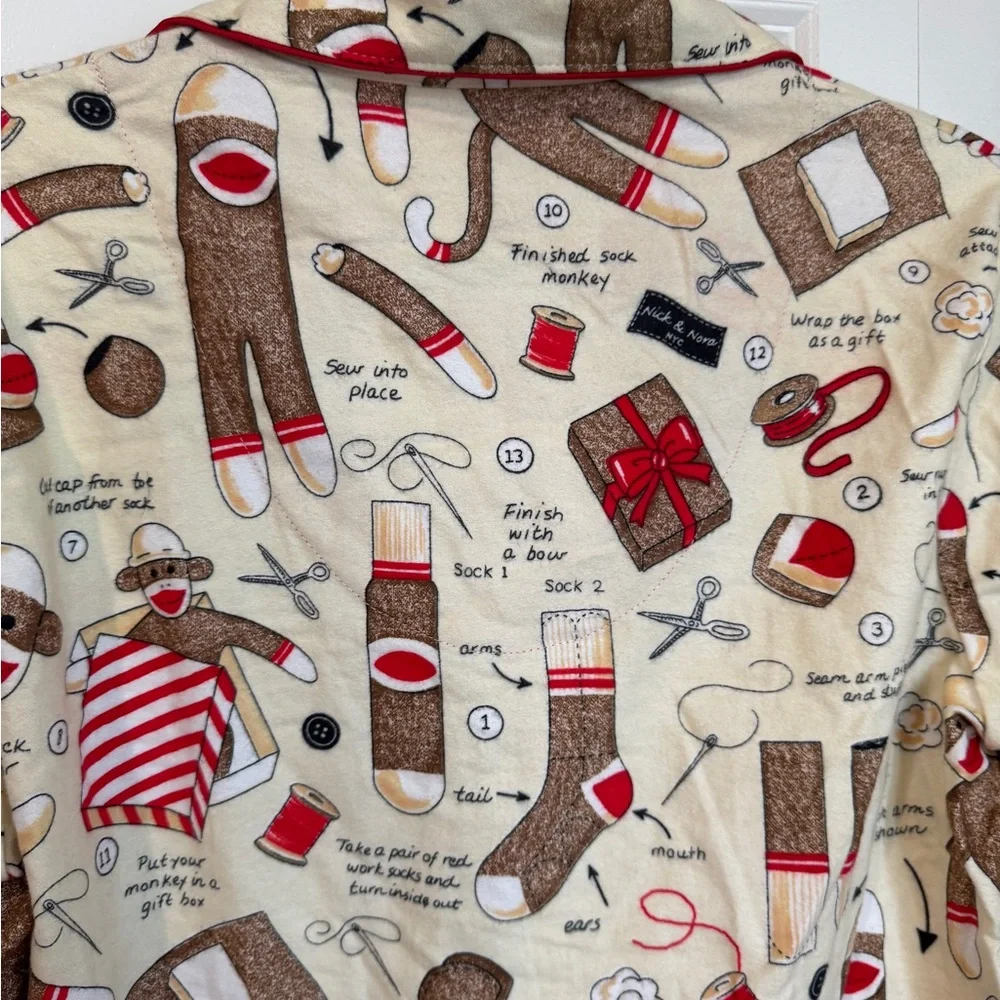 Nick & Nora How To Sew A Sock Monkey Long Sleeve Pajama Set Women’s M NWT *FLAW - Picture 3 of 10
